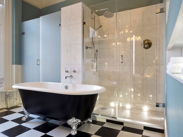 Imagen de la habitación del Hotel Queens Cheltenham. Foto 17