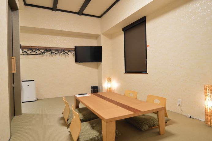 Imagen de la habitación del Hotel Queen's Chitose. Foto 16