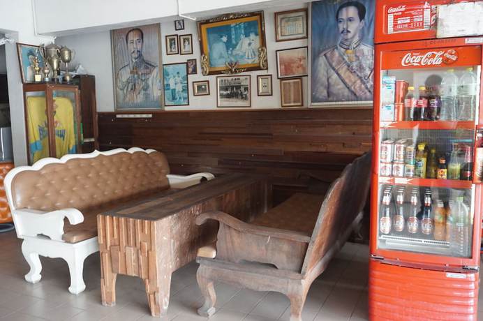 Imagen de los interiores del Hotel Queens, Chum Phae. Foto 20