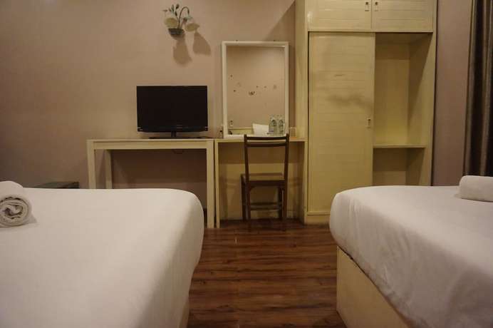 Imagen de la habitación del Hotel Queens, Chum Phae. Foto 15