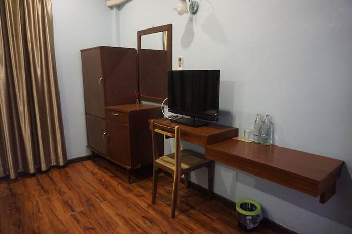 Imagen de la habitación del Hotel Queens, Chum Phae. Foto 16