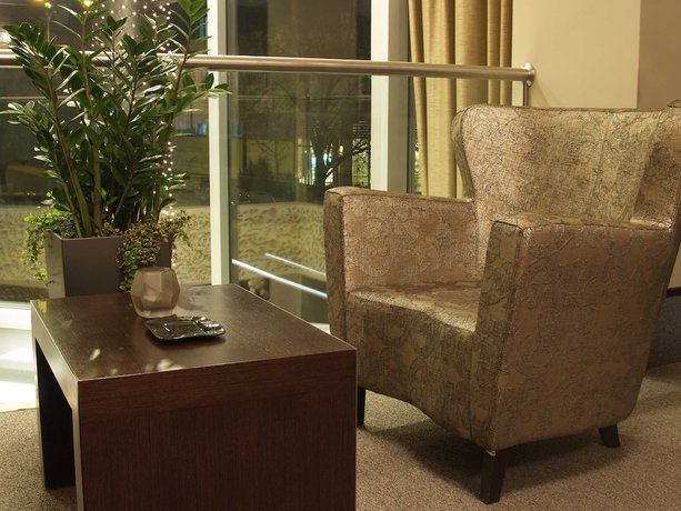 Imagen de los interiores del Hotel Queen\'s. Foto 18