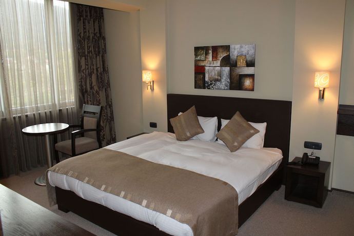 Imagen de la habitación del Hotel Queen\'s. Foto 11