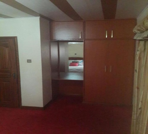 Imagen de la habitación del Hotel Queens Garden. Foto 9