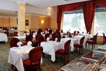 Imagen del bar/restaurante del Hotel Queens Hotel and Spa Bournemouth. Foto 10
