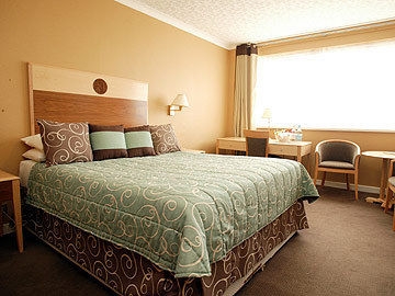 Imagen de la piscina del Hotel Queens Hotel and Spa Bournemouth. Foto 16