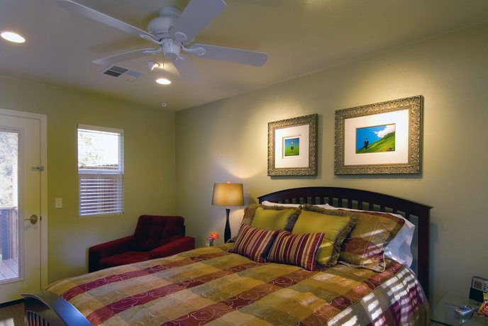 Imagen de la habitación del Hotel Queen\'s Inn By the River. Foto 9