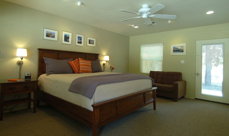 Imagen de la habitación del Hotel Queen\'s Inn By the River. Foto 11