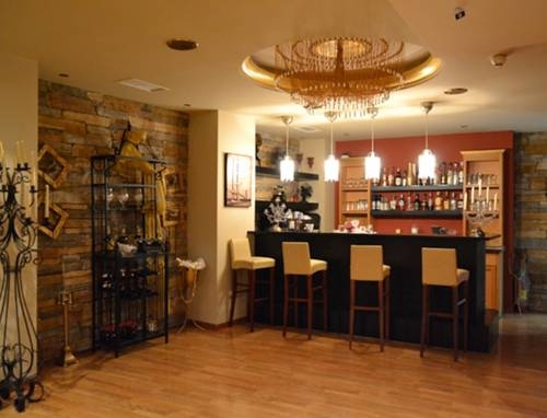 Imagen general del Hotel Queens Leriotis Hotel. Foto 10