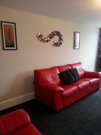 Imagen de la habitación del Hotel Queens Mansions. Foto 17