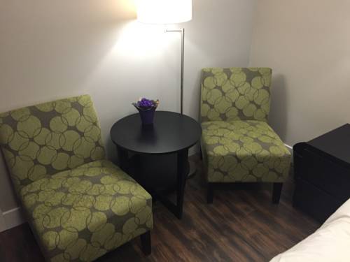 Imagen de la habitación del Hotel Queens, New Westminster. Foto 12