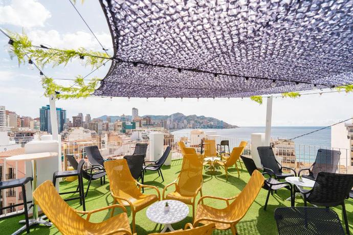 Imagen de los exteriores del Hotel Queens - Only Adults. Foto 6