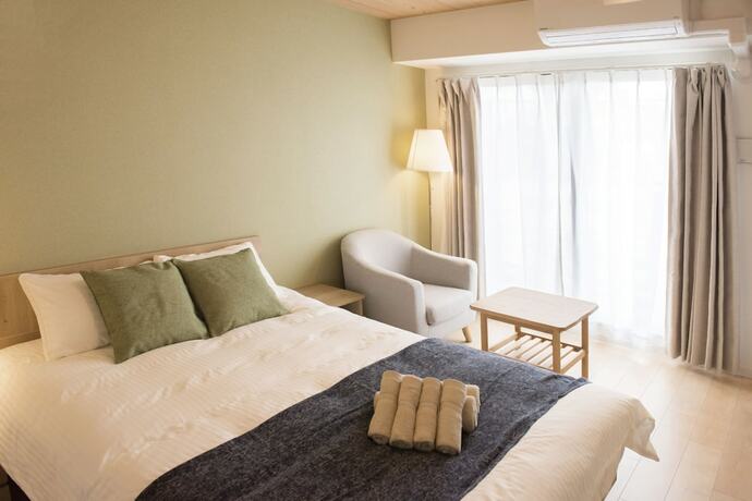 Imagen de la habitación del Hotel Queens Park CK. Foto 16