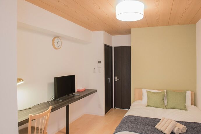 Imagen de la habitación del Hotel Queens Park CK. Foto 17