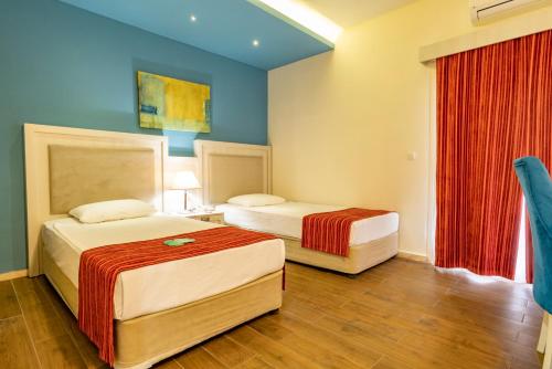 Imagen general del Hotel Queen\'s Park Goynuk - All Inclusive. Foto 4