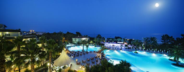 Imagen de la piscina del Hotel Queen's Park Tekirova Resort and SPA. Foto 6