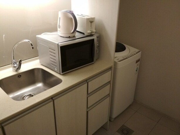 Imagen general del Hotel Queens Service Suite At Swiss Garden Residences. Foto 7