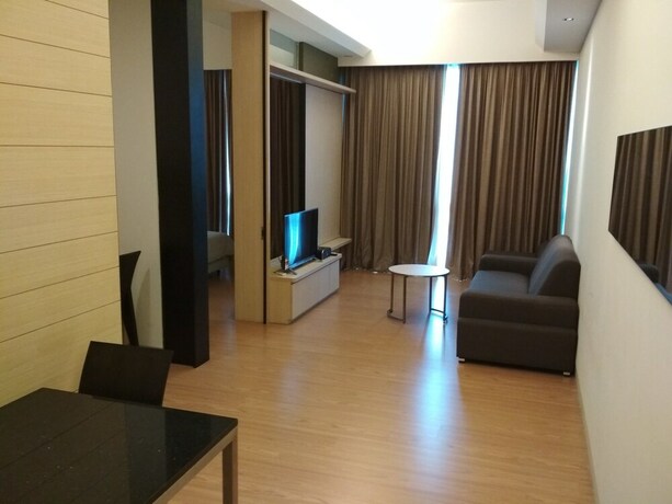 Imagen de la habitación del Hotel Queens Service Suite At Swiss Garden Residences. Foto 26