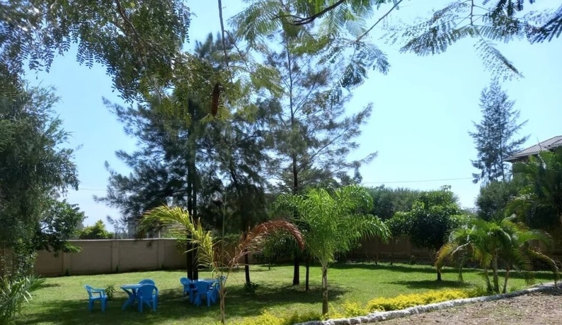 Imagen de los exteriores del Hotel Queen\'s Way Resort. Foto 11