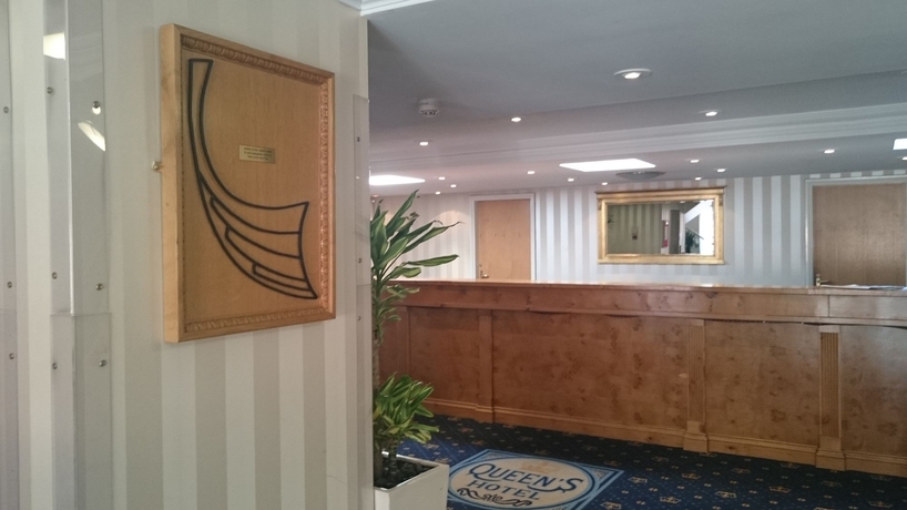 Imagen de los interiores del Hotel Queens, York. Foto 13