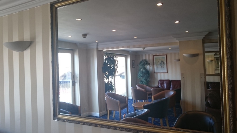 Imagen de los interiores del Hotel Queens, York. Foto 15