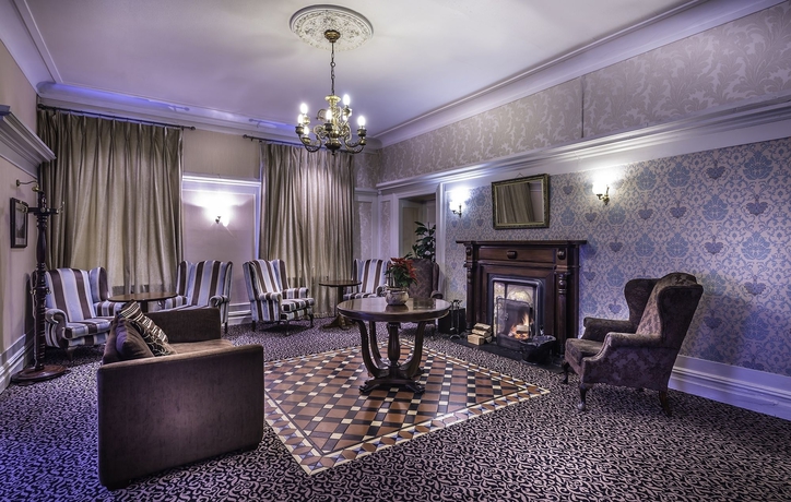 Imagen de los interiores del Hotel Queens and Nightclub. Foto 8