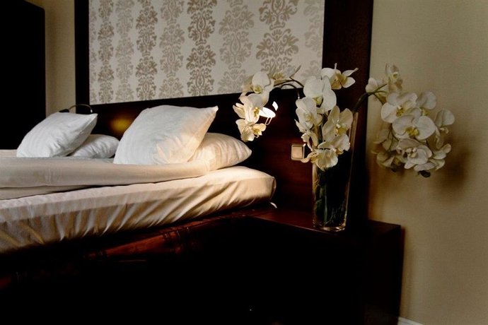 Imagen de la habitación del Hotel Queen's by First Hotels. Foto 5