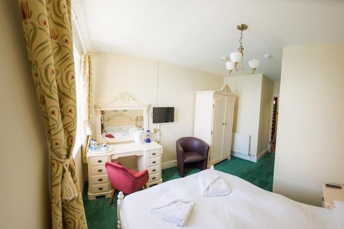 Imagen de la habitación del Hotel Queensbridge. Foto 10