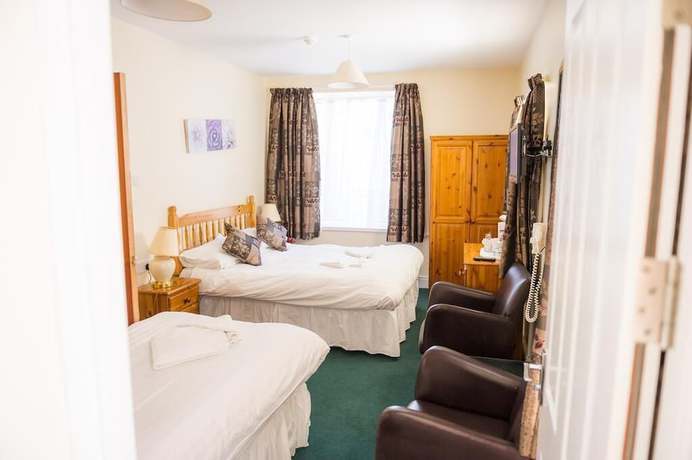 Imagen de la habitación del Hotel Queensbridge. Foto 12