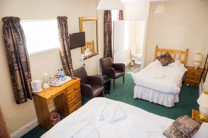 Imagen de la habitación del Hotel Queensbridge. Foto 17