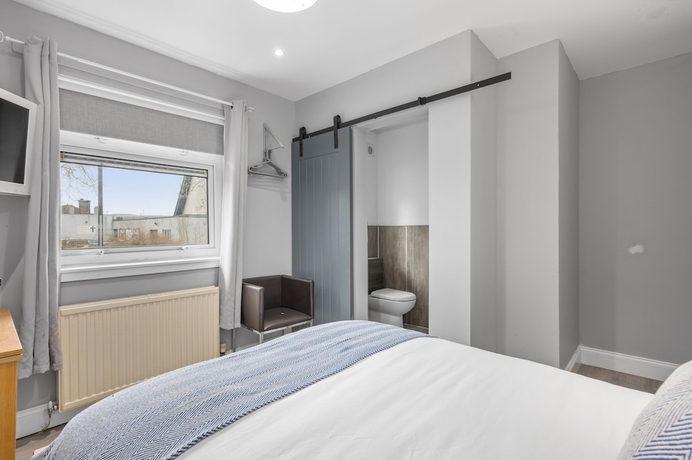 Imagen de la habitación del Hotel Queensferry guest house. Foto 15