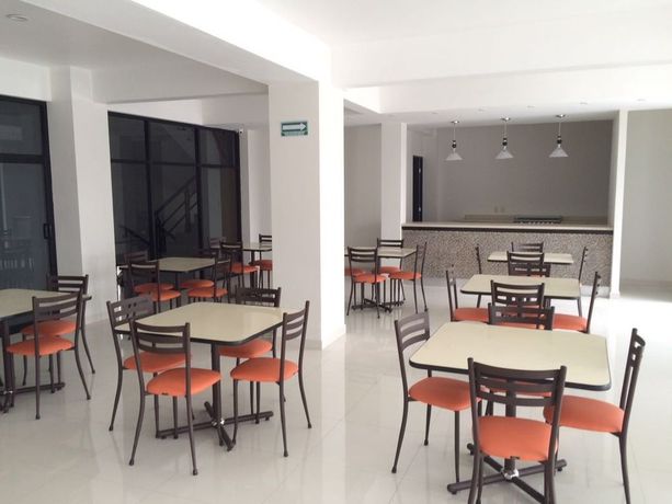 Imagen del bar/restaurante del Hotel Queenton. Foto 4