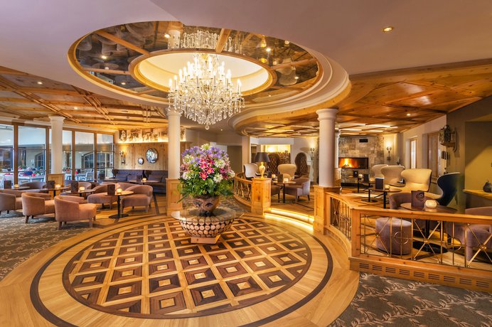 Imagen de los interiores del Hotel Quelle Nature Spa Resort. Foto 18