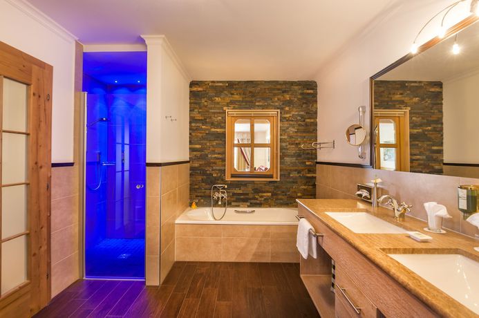 Imagen de la habitación del Hotel Quelle Nature Spa Resort. Foto 14