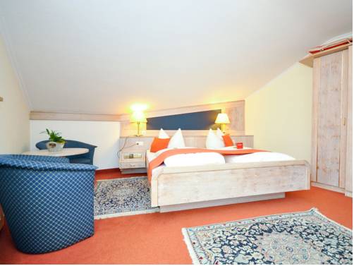 Imagen de la habitación del Hotel Quellenhof, Bad Wiessee. Foto 6