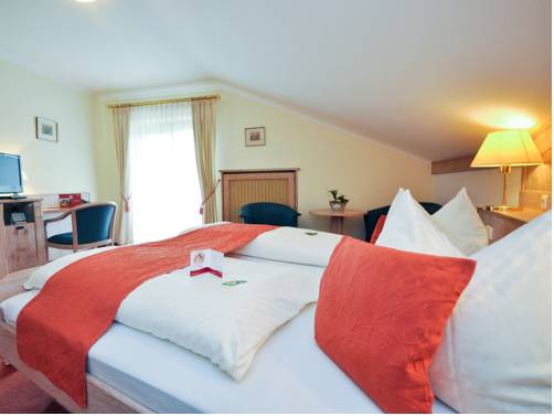 Imagen de la habitación del Hotel Quellenhof, Bad Wiessee. Foto 7