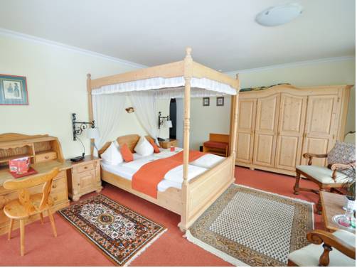 Imagen de la habitación del Hotel Quellenhof, Bad Wiessee. Foto 16