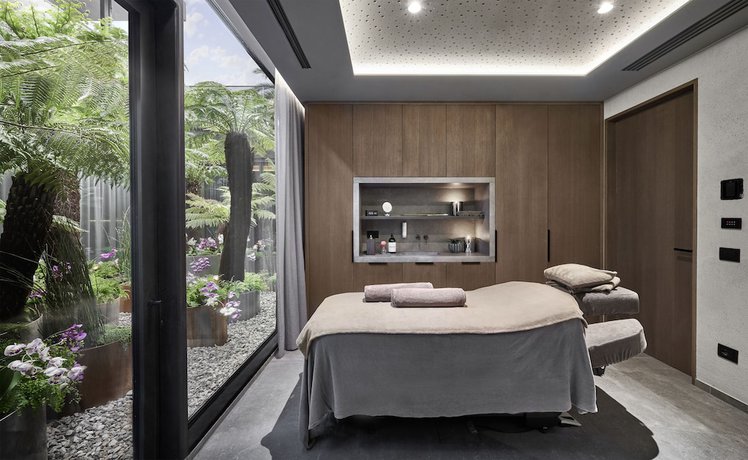 Imagen de la piscina del Hotel Quellenhof Luxury Resort Lazise. Foto 19