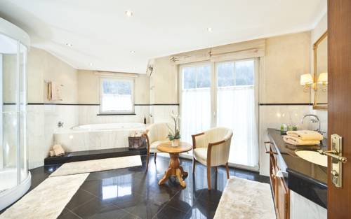 Imagen de la habitación del Hotel Quellenhof Luxury Resort Passeier. Foto 10