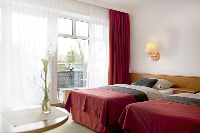 Imagen general del Hotel Quellenhof M&ouml;lln. Foto 4