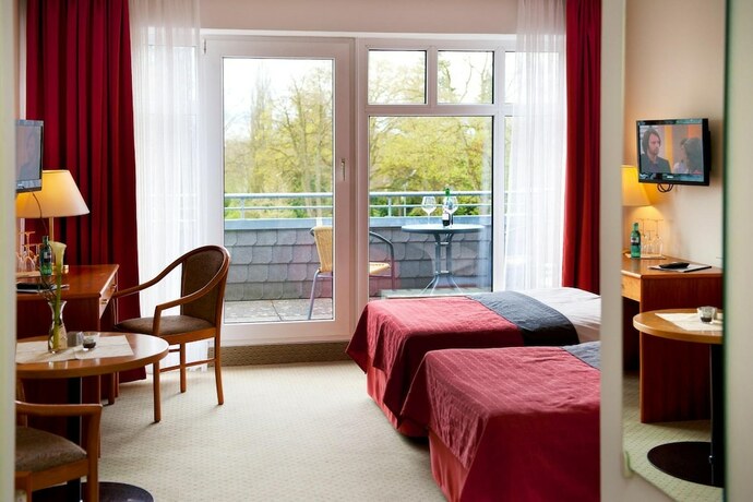 Imagen general del Hotel Quellenhof M&ouml;lln. Foto 9