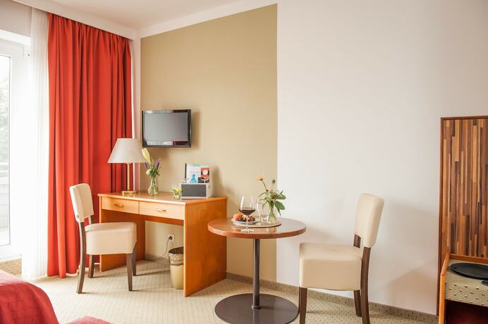 Imagen general del Hotel Quellenhof M&ouml;lln. Foto 16