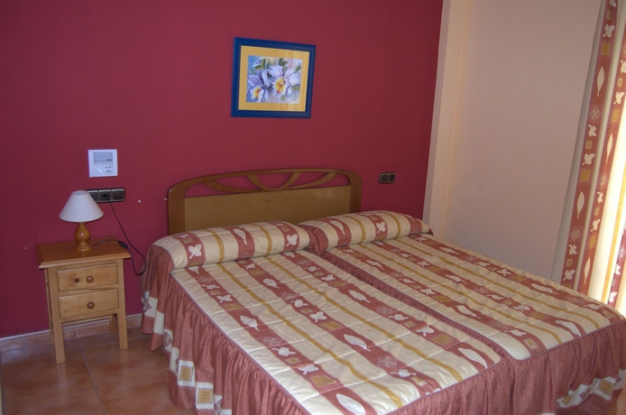 Imagen de la habitación del Hotel Quentar. Foto 10