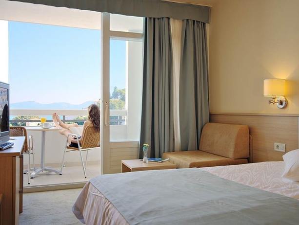 Imagen general del Hotel Quercus, DRVENIK. Foto 13