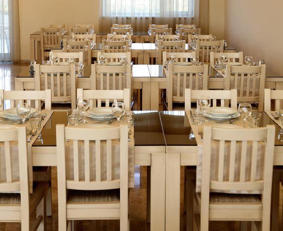Imagen del bar/restaurante del Hotel Quercus, Medjugorje. Foto 2