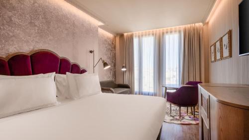 Imagen de la habitación del Hotel Querencia de Sevilla Autograph Collection. Foto 20