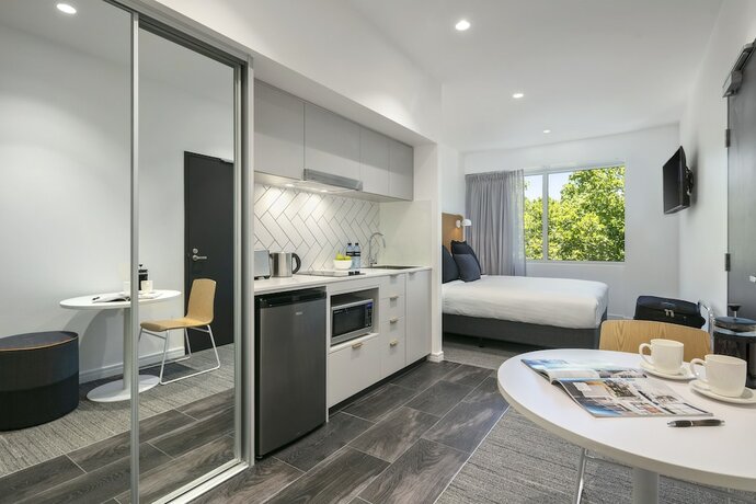 Imagen de la habitación del Hotel Quest Canberra City Walk. Foto 11