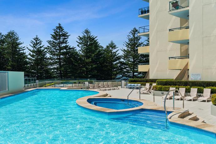 Imagen de la piscina del Hotel Quest Cronulla Beach. Foto 7
