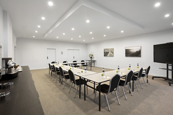 Imagen de los interiores del Hotel Quest Goulburn. Foto 19