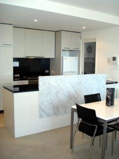 Imagen de la habitación del Hotel Quest Hero Serviced Apartments. Foto 2